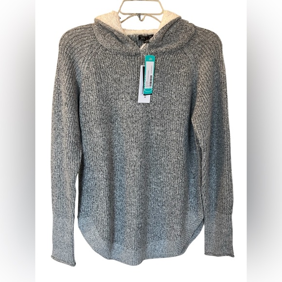 Lety & Me Sweaters - NWT Women’s Lety & Me Zelda Sherpa Hooded Sweater in Grey Size Small